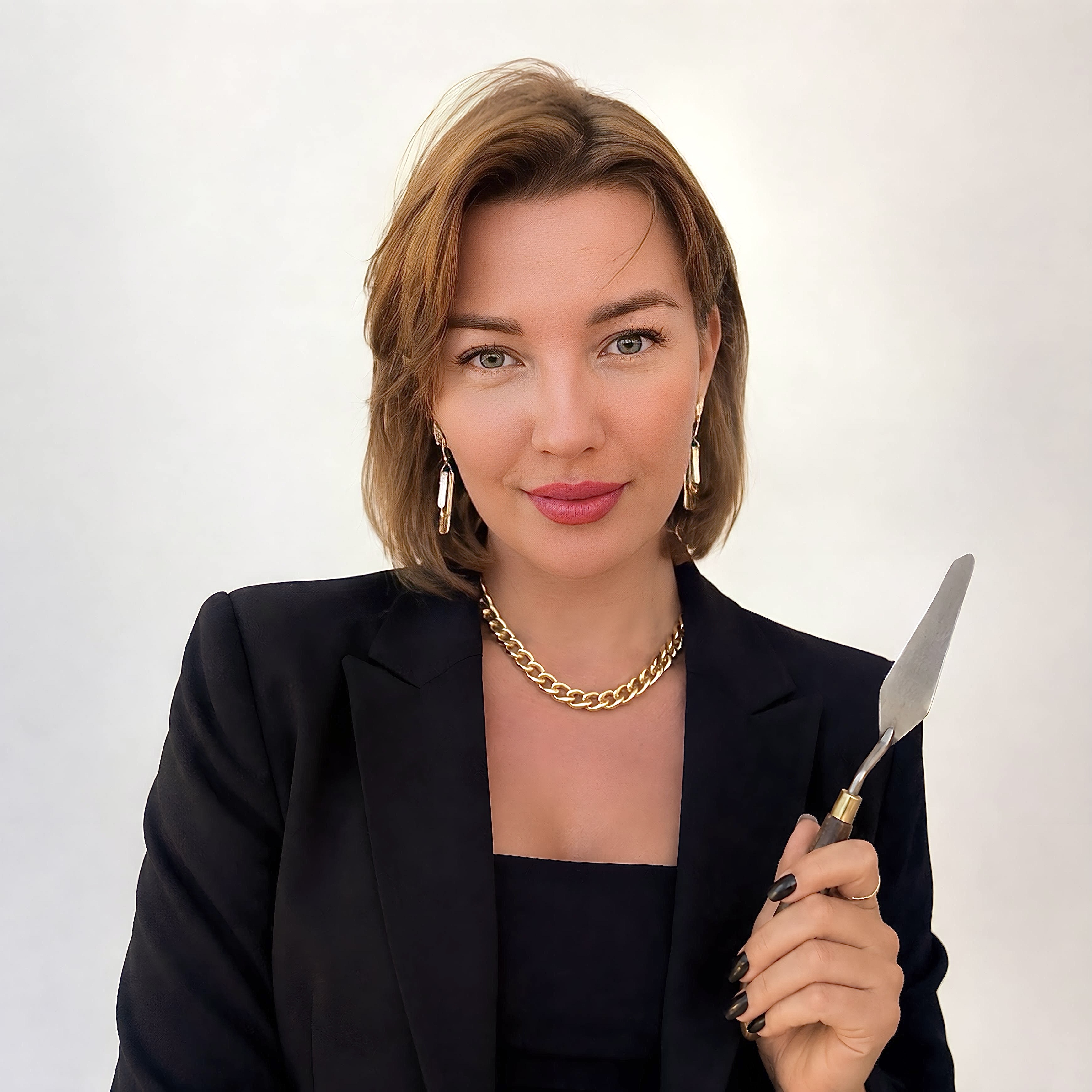 Portrait of Elena Adele Dmitrenko, who works in the Professionalrtist style (Wrocław, Poland) Photo 1 of 2.